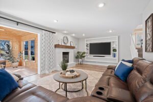 Livng room-Kristi and Garrett Ganske Real Estate
