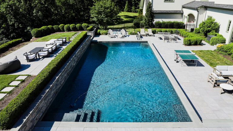 Designing Pool Landscapes That Stay Beautiful All Summer