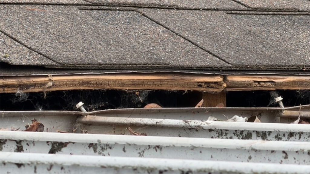 Why Most “Lifetime” Roof Warranties Never Exist: What Every Homeowner Should Know