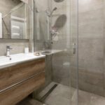 Glass Additions That Bring Your Bathroom to Life