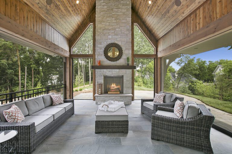 Winter Outdoor Living in Bearspaw