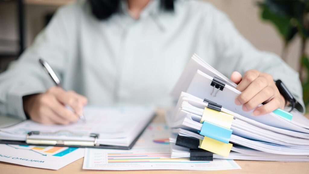 From Overwhelmed to Organized: The Value of Professional Bookkeeping