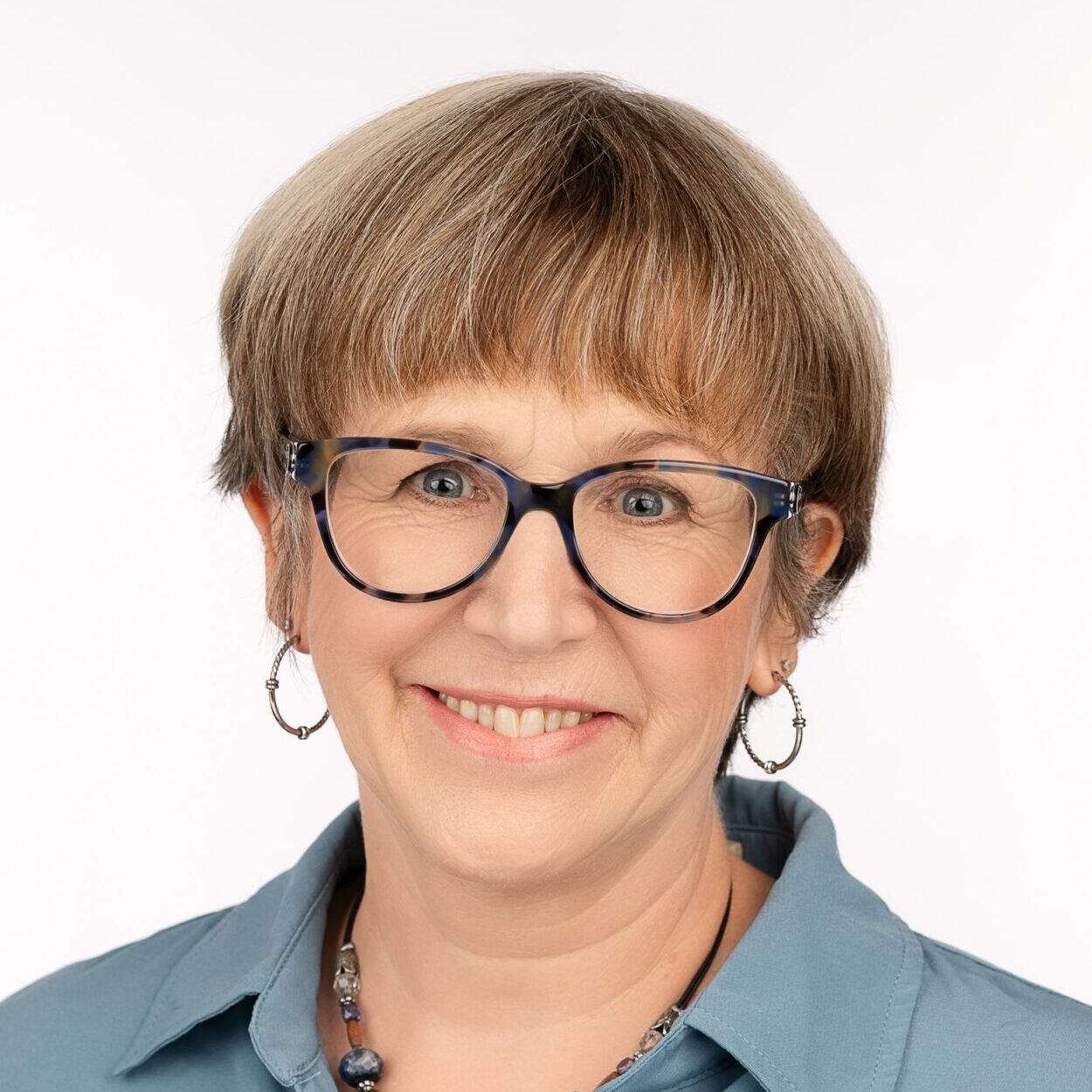 Vicky Hachey, RHN
