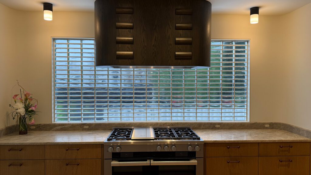 Kitchen renovation Maillot Homes Inc.
