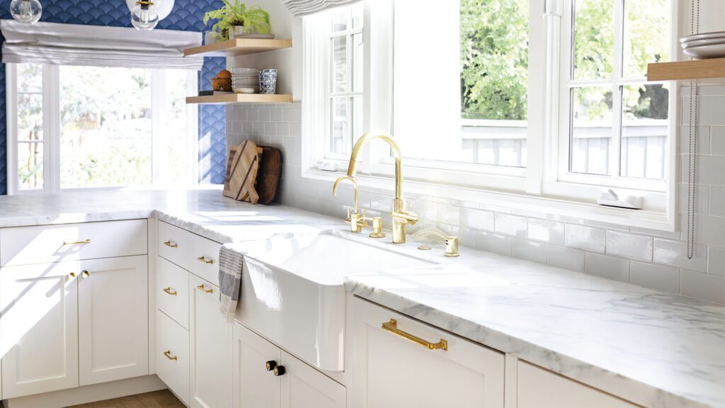 5 Reasons to Replace Your Windows
