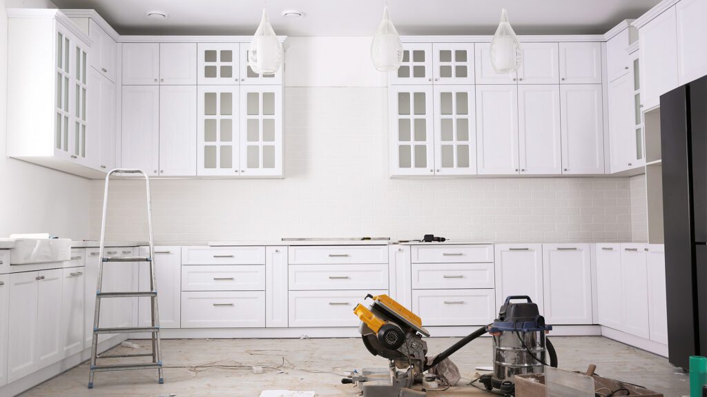 Home Trends, Real Estate Insight and Smart Owner Tips: Is It Better to Renovate Before Selling?