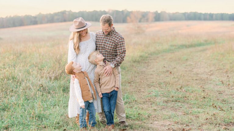 What to Wear for Fall Family Portraits