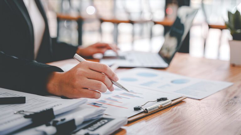 Thinking About Reaching Out to a Financial Advisor? Here’s What You Can Likely Expect