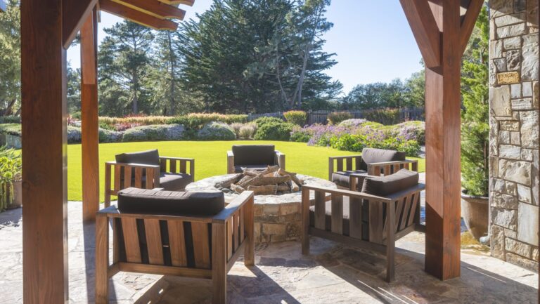 The Boomerang Buy: Why Some Empty Nesters Are Upsizing Again