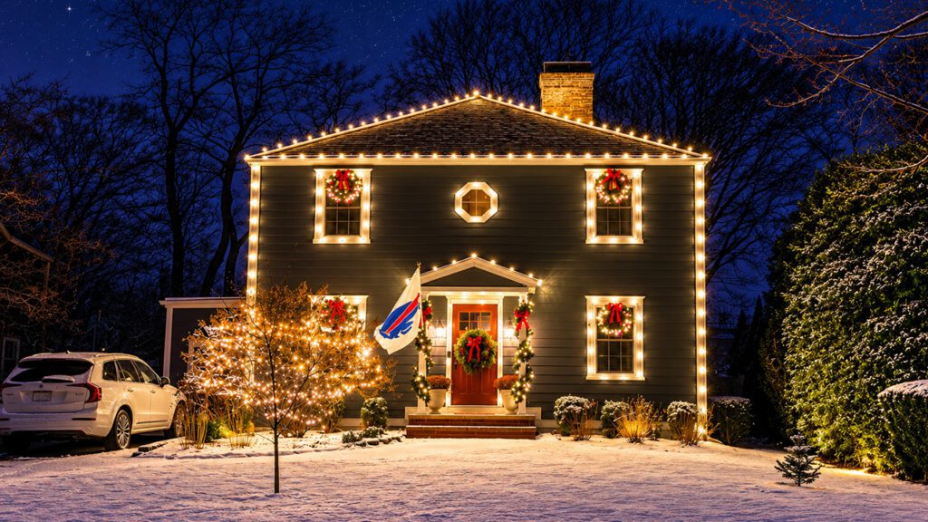 The Secret to a Picture-Perfect Holiday Home? Leave It to the Pros