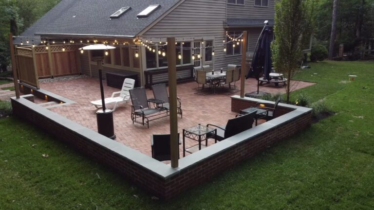 Extend the Season: Creating Outdoor Spaces for Fall