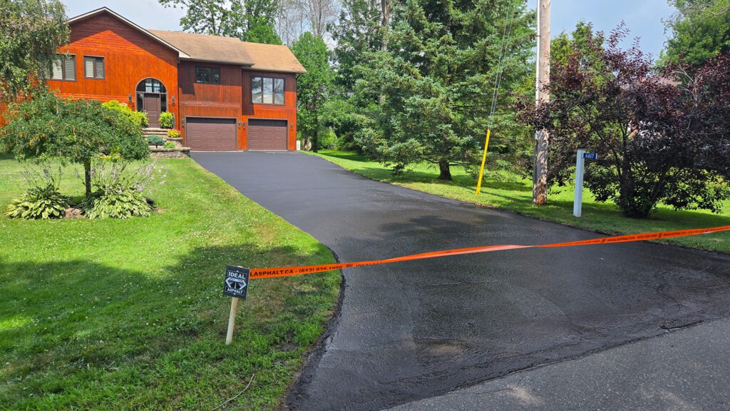 Sealed driveway Ideal Asphalt