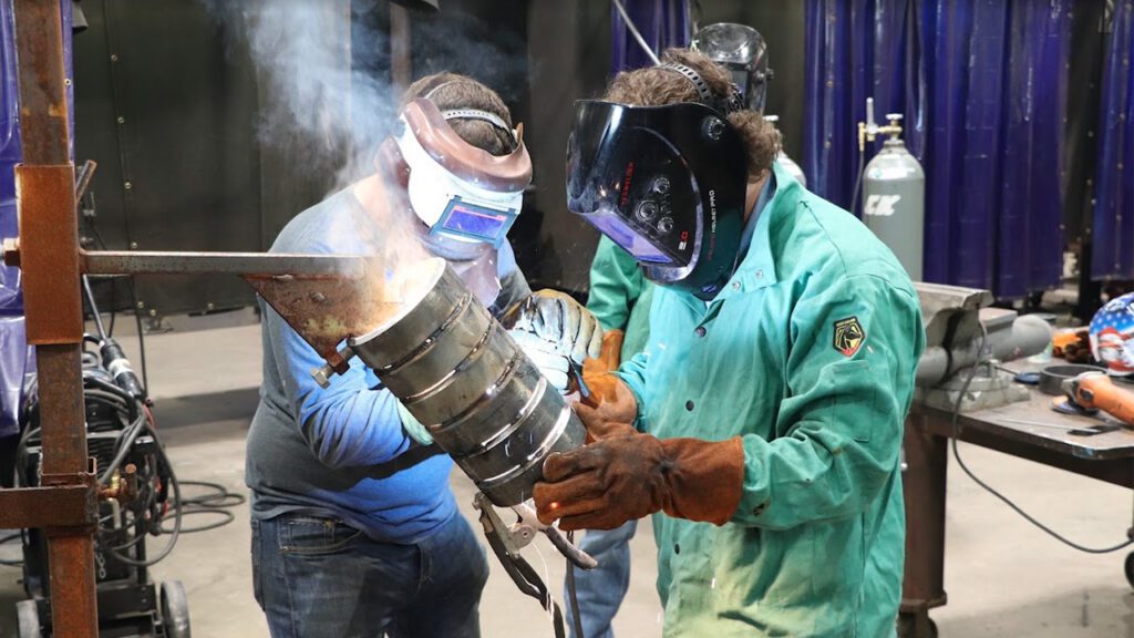 Kaskaskia College Celebrates National Manufacturing Month With First-Ever Manufacturing Day