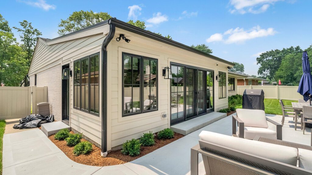 Sunroom remodel from patio Neri Architects