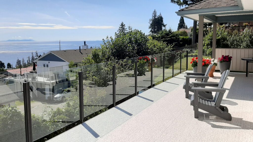How to Prepare a Vinyl Deck for Winter