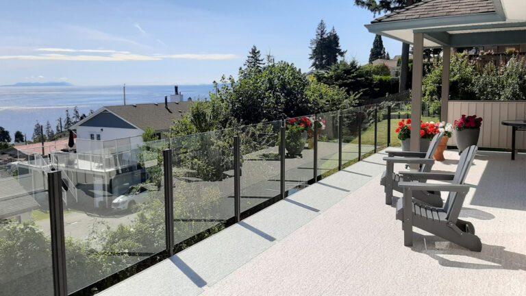 How to Prepare a Vinyl Deck for Winter