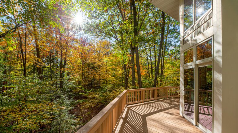 Beat the Spring Rush: Why Fall is the Best Time to Build Your Deck