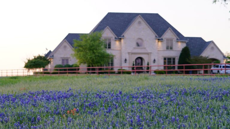 Legacy Real Estate: Structuring Family Compounds & Multi-Generational Acreage